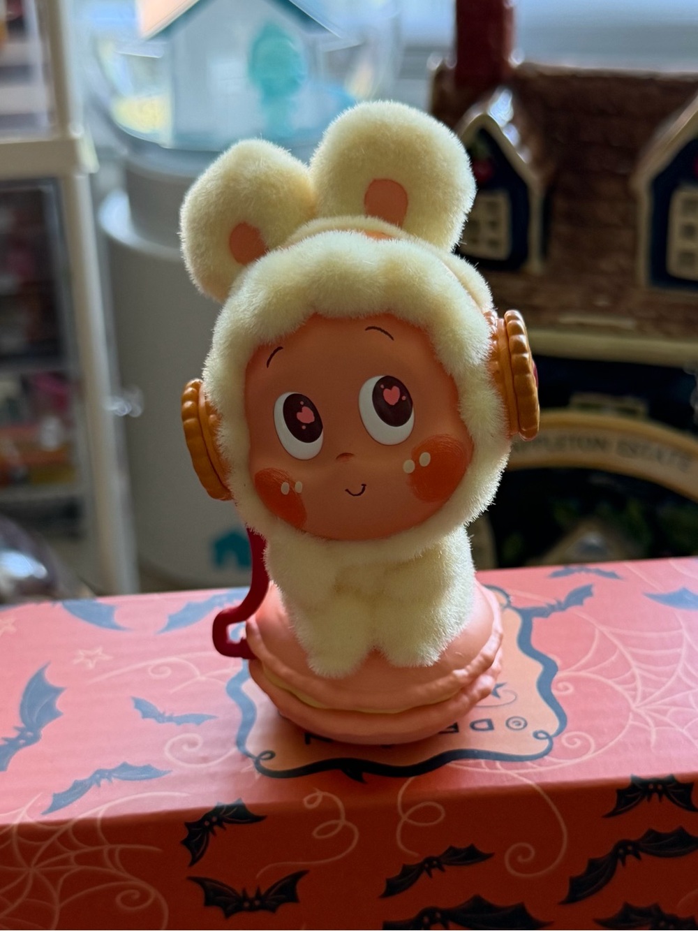Pop Mart Twinkle Twinkle Savor The Moment Macaron Cookies Blind Box Figurine